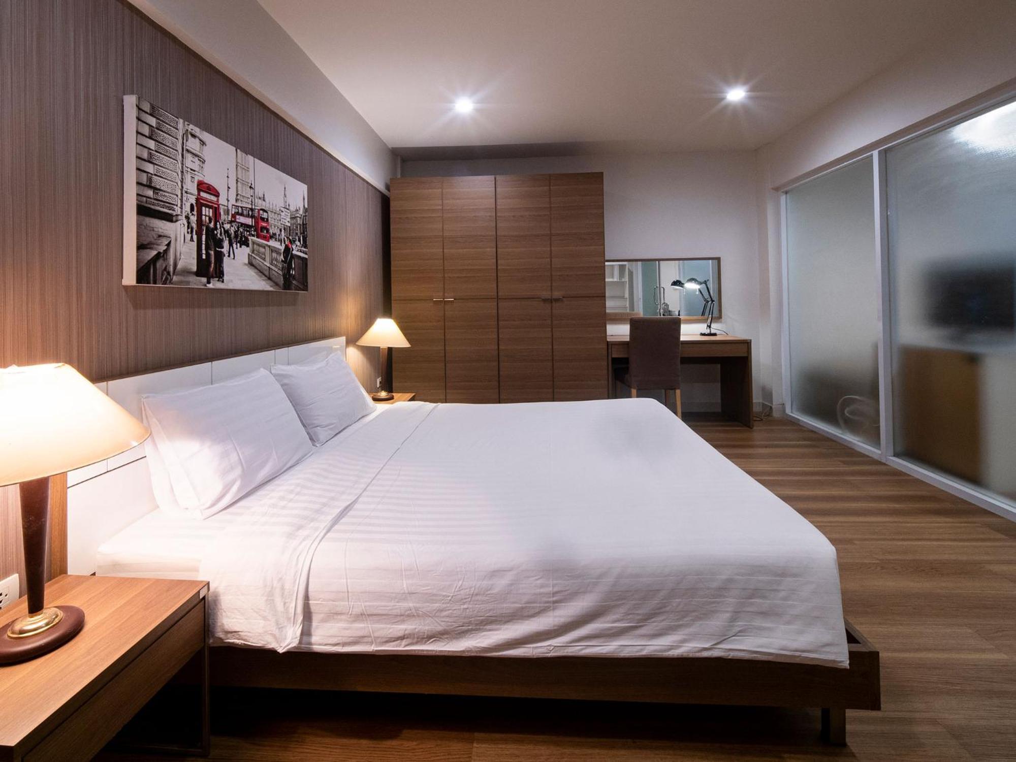 Crystal Resort Korat Nakhon Ratchasima Exterior photo