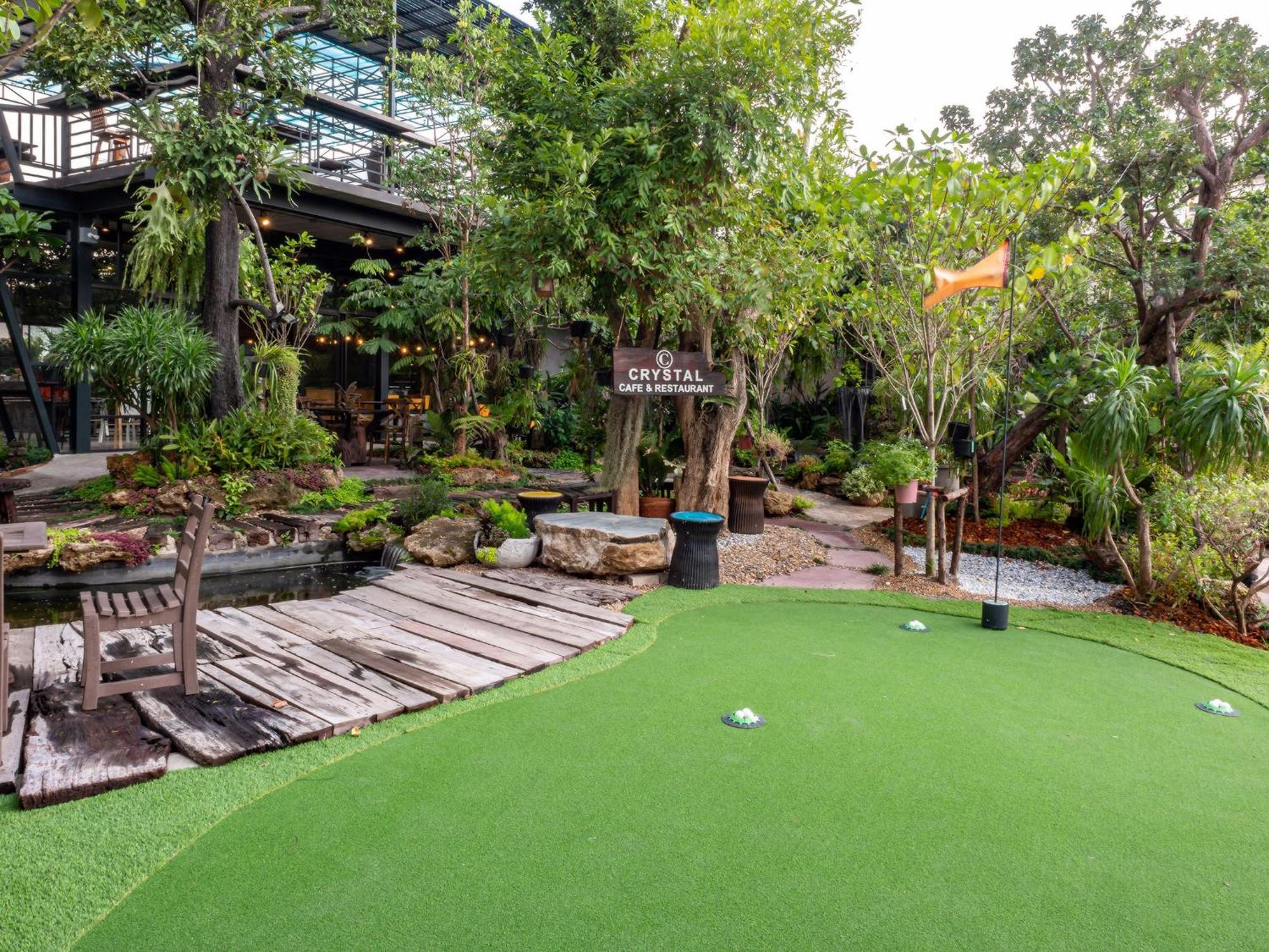 Crystal Resort Korat Nakhon Ratchasima Exterior photo